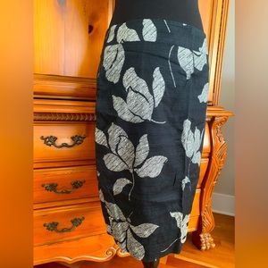 Ann Taylor Black and White Pencil Skirt